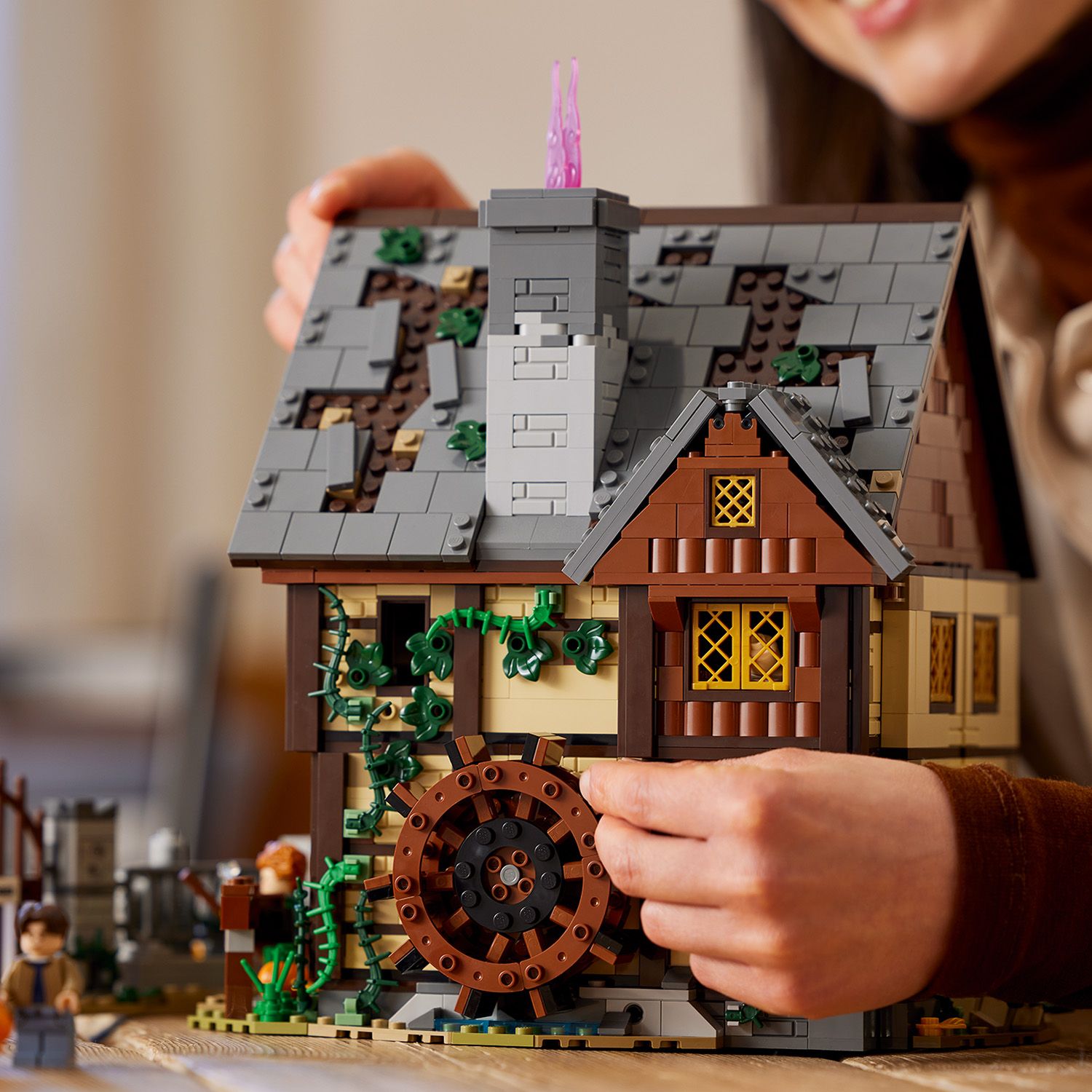 21341 LEGO® Ideas Disney Hocus Pocus: The Sanderson Sisters' Cottage