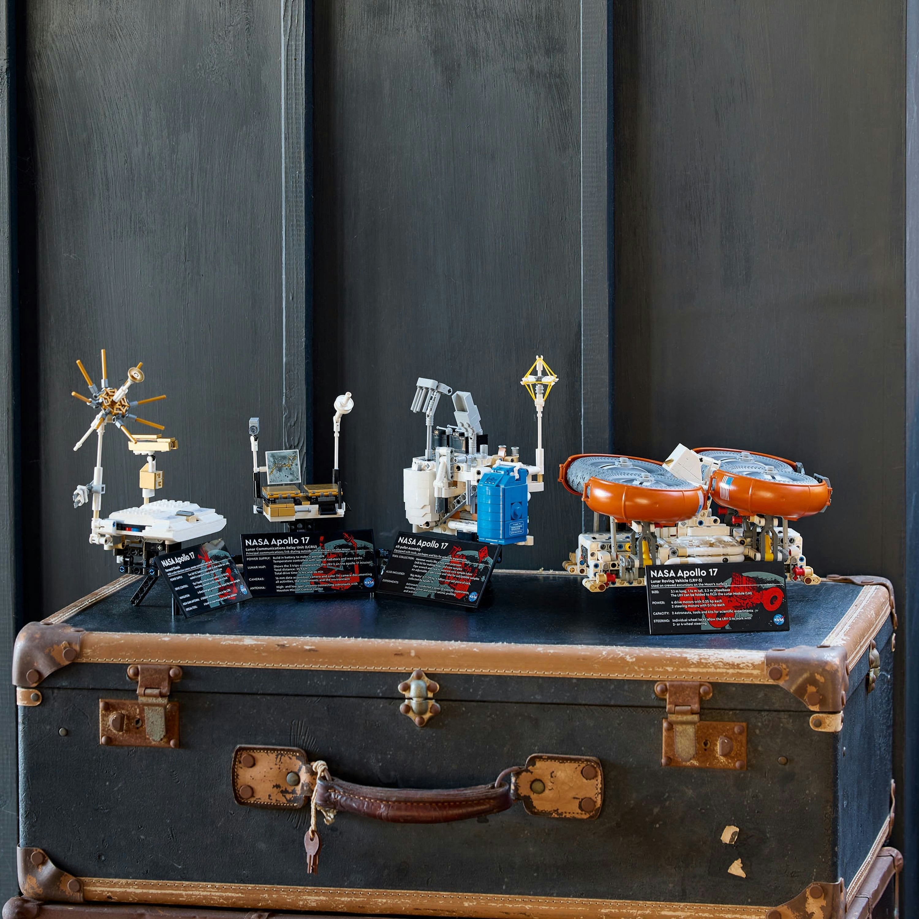 42182 NASA Apollo Lunar Roving Vehicle - LR